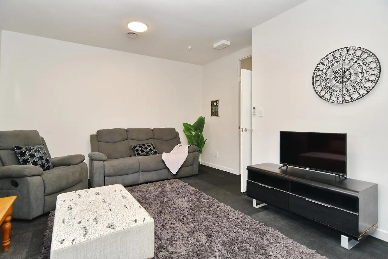 Whitmore- Classic Villa - Christchurch Holiday Homes