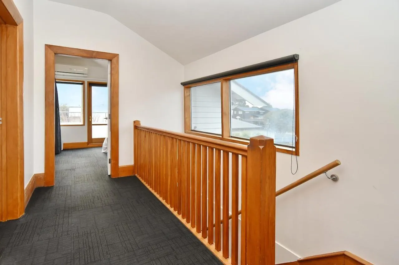 Whitmore- Classic Villa - Christchurch Holiday Homes 0*,